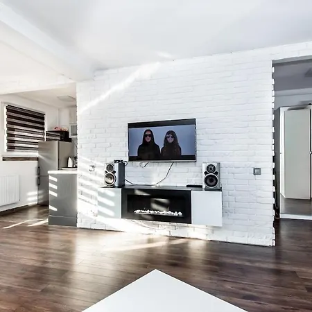 - Wilda Close To Downtown Poznan